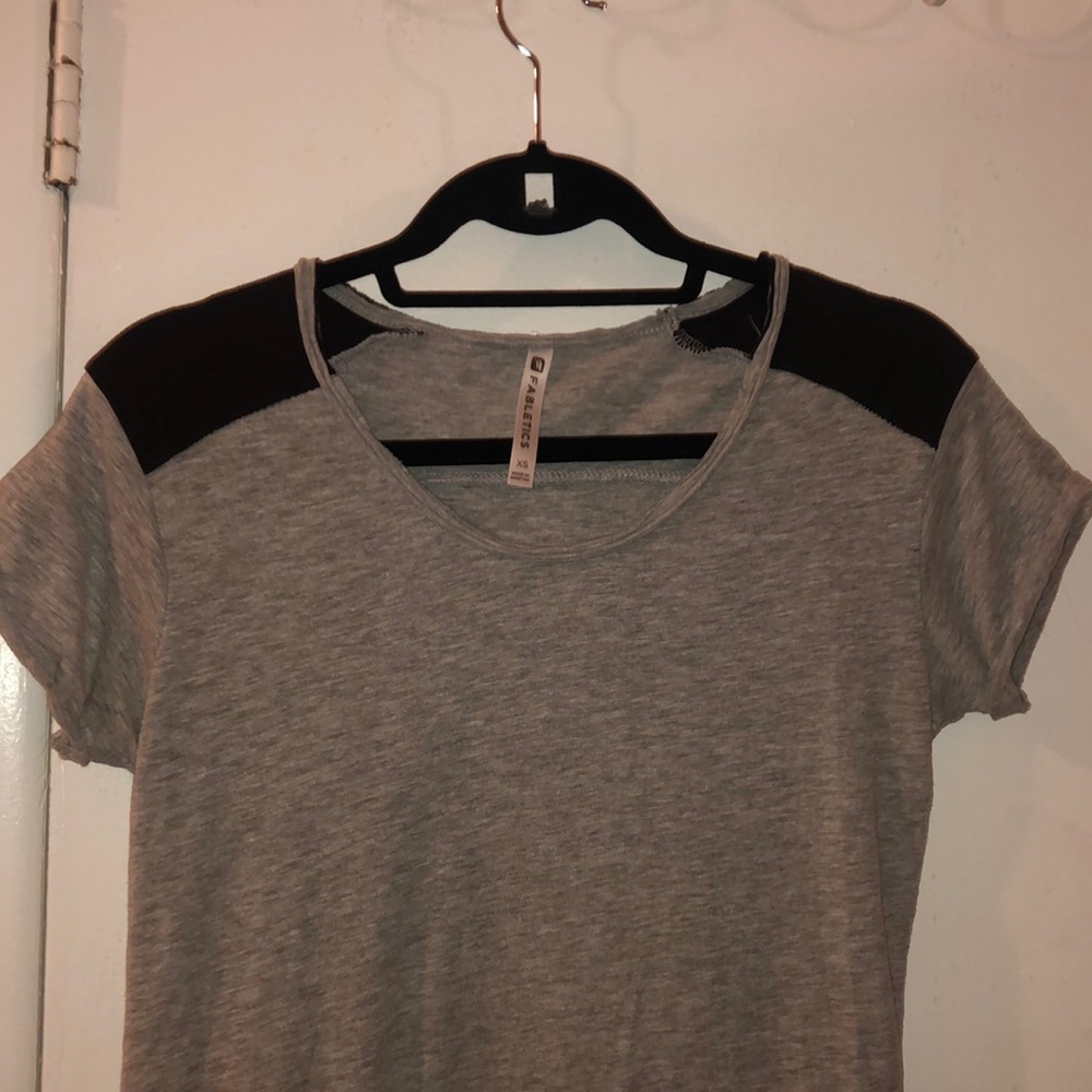 Fabletics T - Picture 2 of 4